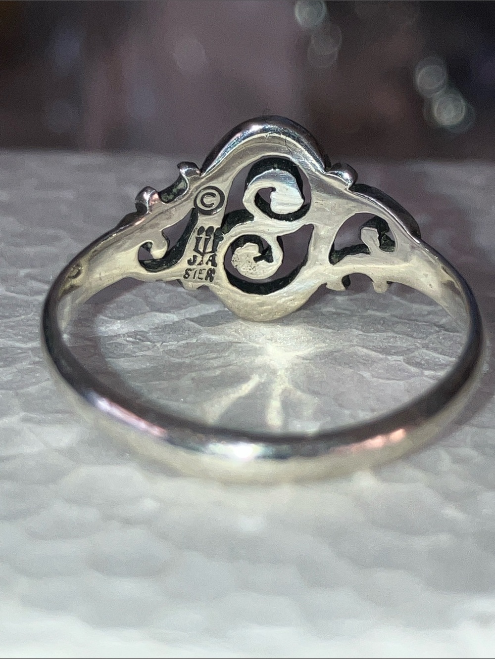James Avery Spanish Swirl Sterling Silver Ring - Picture 7 of 7